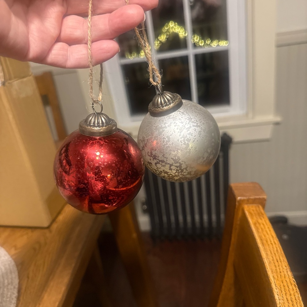 PLASTIC Pottery Barn Festive Red and Silver Ornaments. Set of 12. 6 red/silver